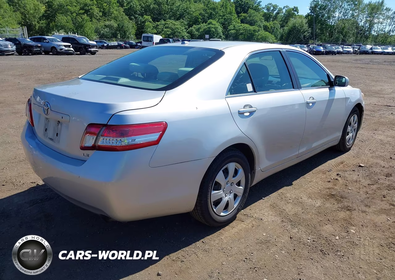 2010 Toyota Camry Le VIN:4T1BF3EK8AU534260 - 4