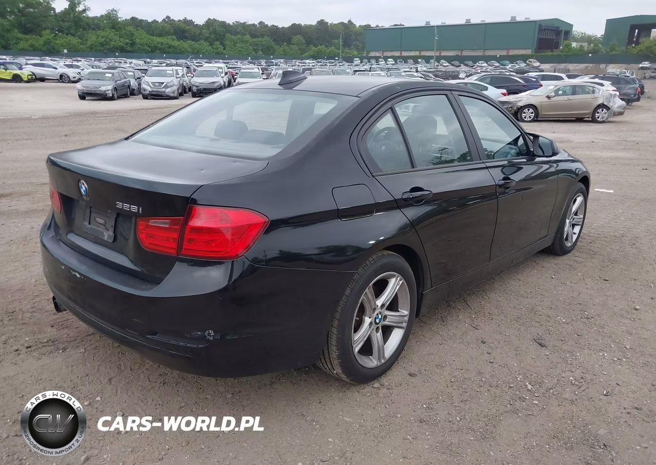 2013 BMW 328I xDrive VIN:WBA3B3C53DJ976254 - 4