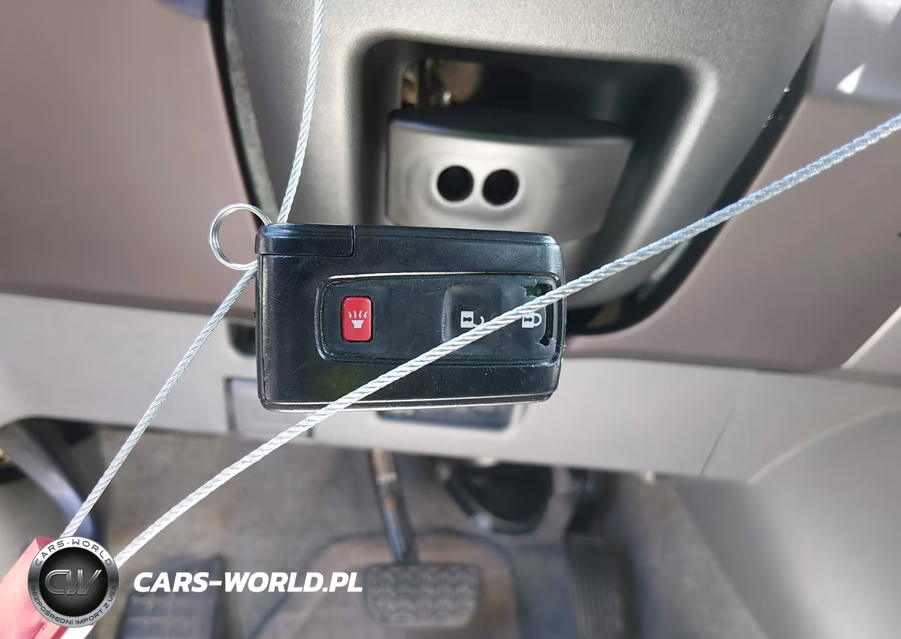 2004 Toyota Prius VIN:JTDKB20U240080103 - 11