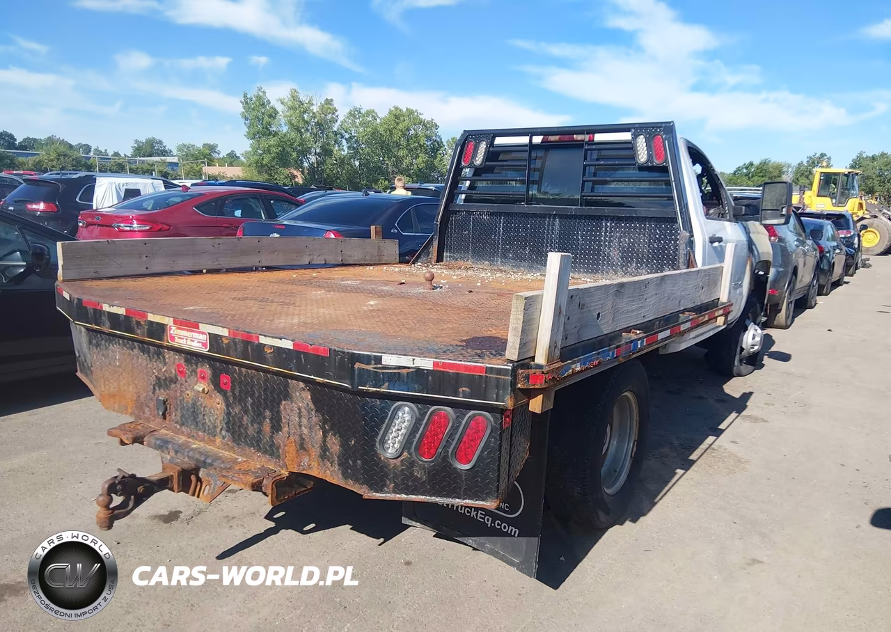 2018 Chevrolet Silverado 3500Hd Chassis Wt VIN:1GB3KYCG6JZ201501 - 3