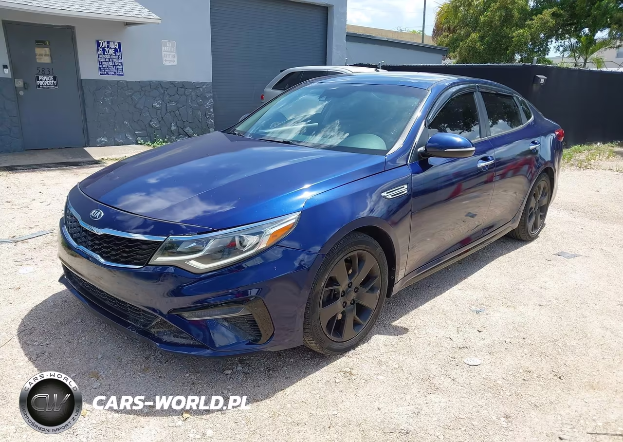 2019 Kia Optima S VIN:5XXGT4L30KG331813 - 2