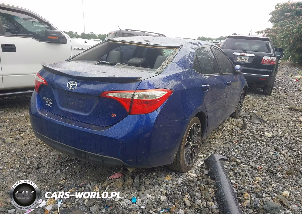 2015 Toyota Corolla S Plus VIN:2T1BURHEXFC367696 - 4