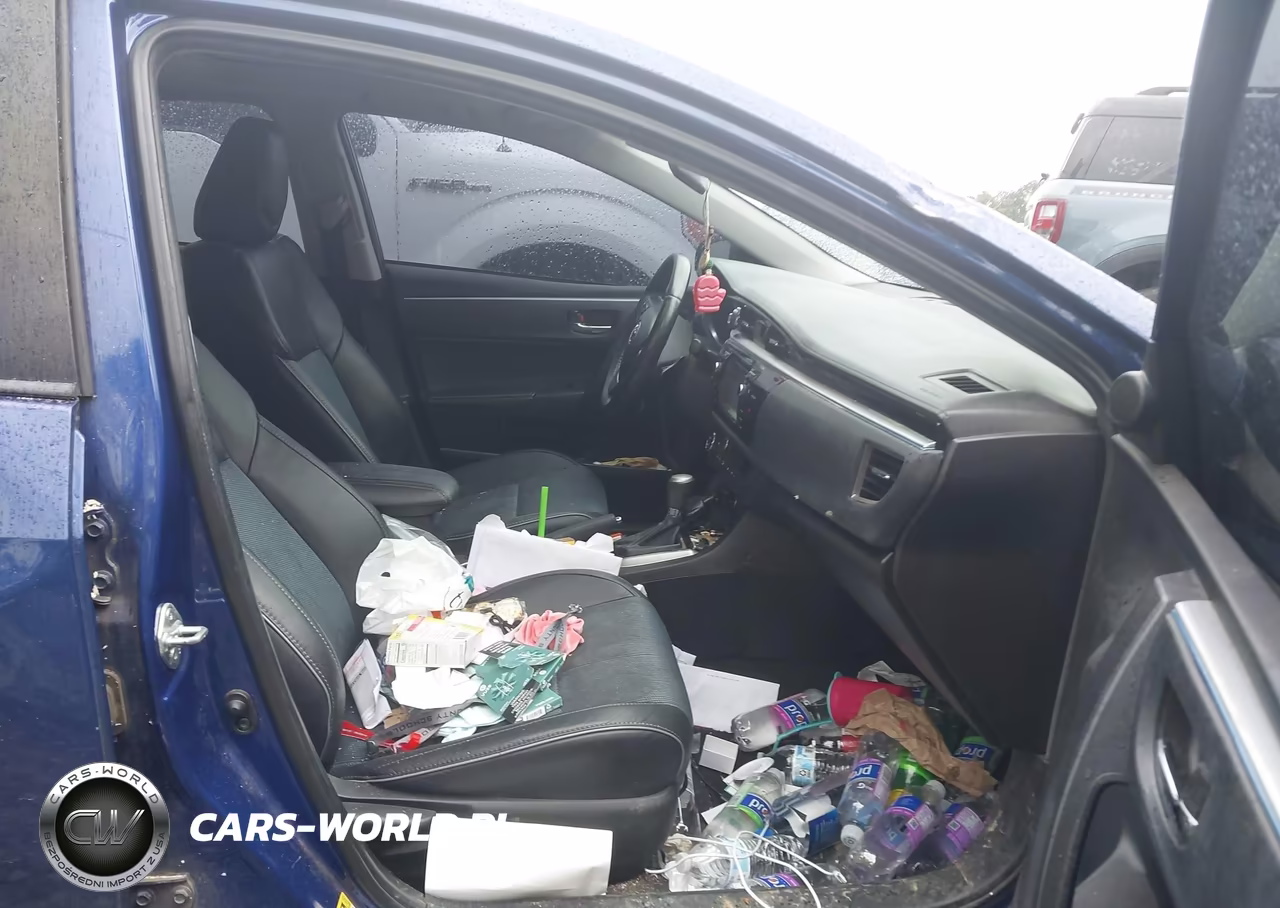 2015 Toyota Corolla S Plus VIN:2T1BURHEXFC367696 - 5