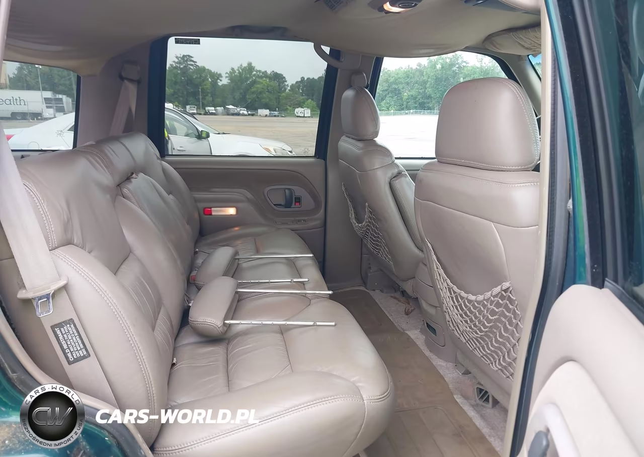 1998 Chevrolet Tahoe Ls VIN:1GNEC13R9WJ305147 - 8
