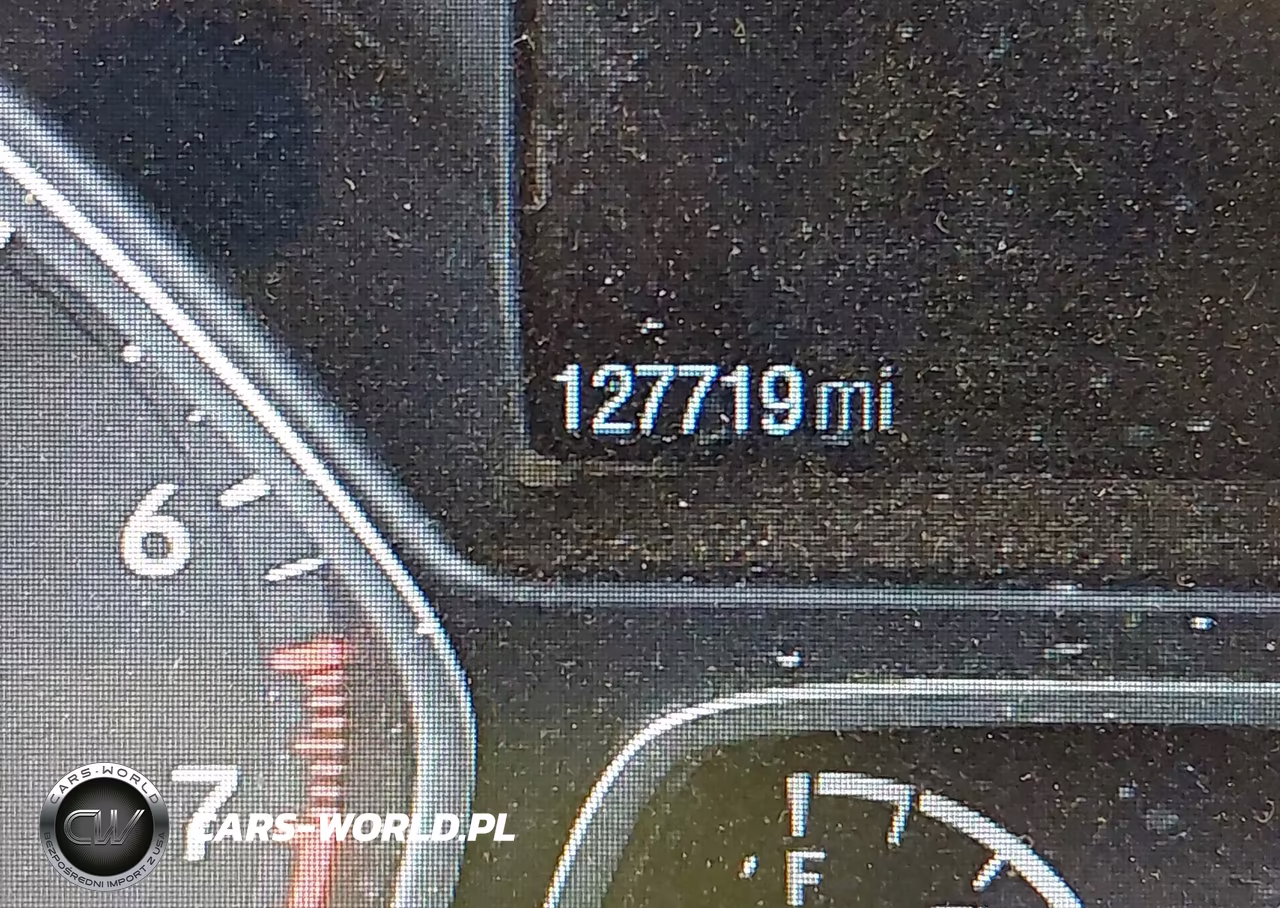2018 Ford Escape Titanium VIN:1FMCU9J96JUB50509 - 15
