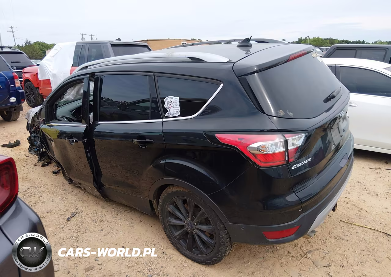 2018 Ford Escape Titanium VIN:1FMCU9J96JUB50509 - 3