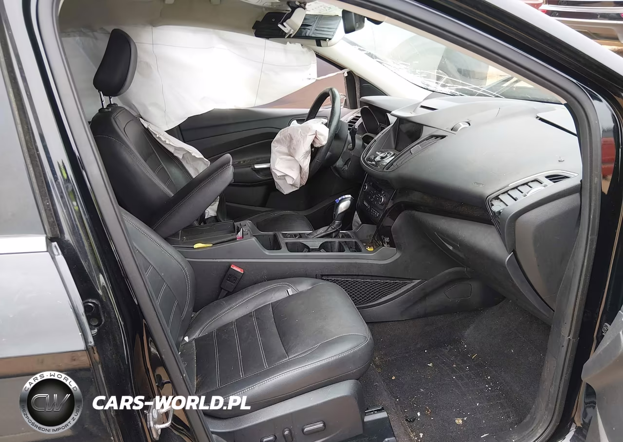 2018 Ford Escape Titanium VIN:1FMCU9J96JUB50509 - 5