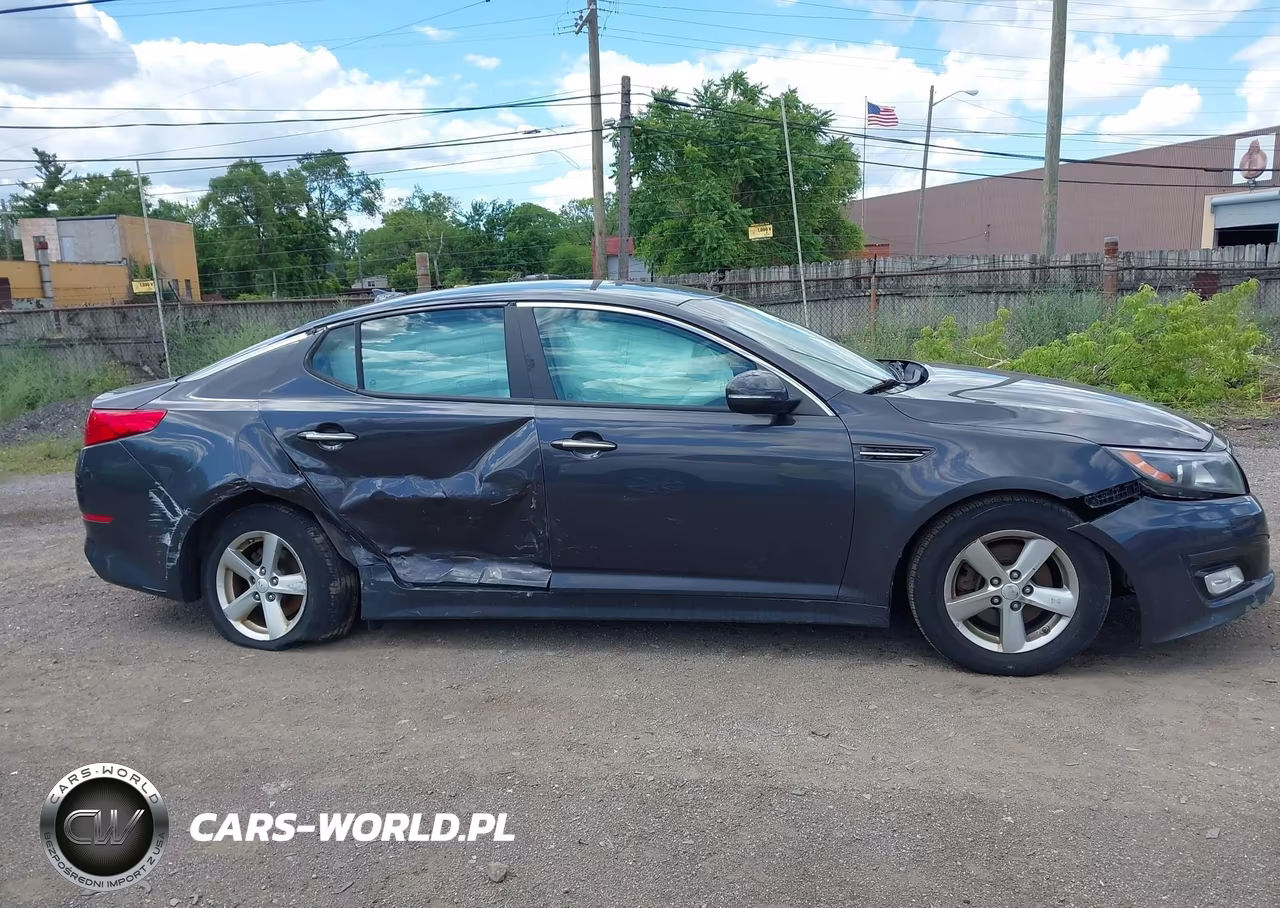 2015 Kia Optima Lx VIN:5XXGM4A70FG436912 - 13