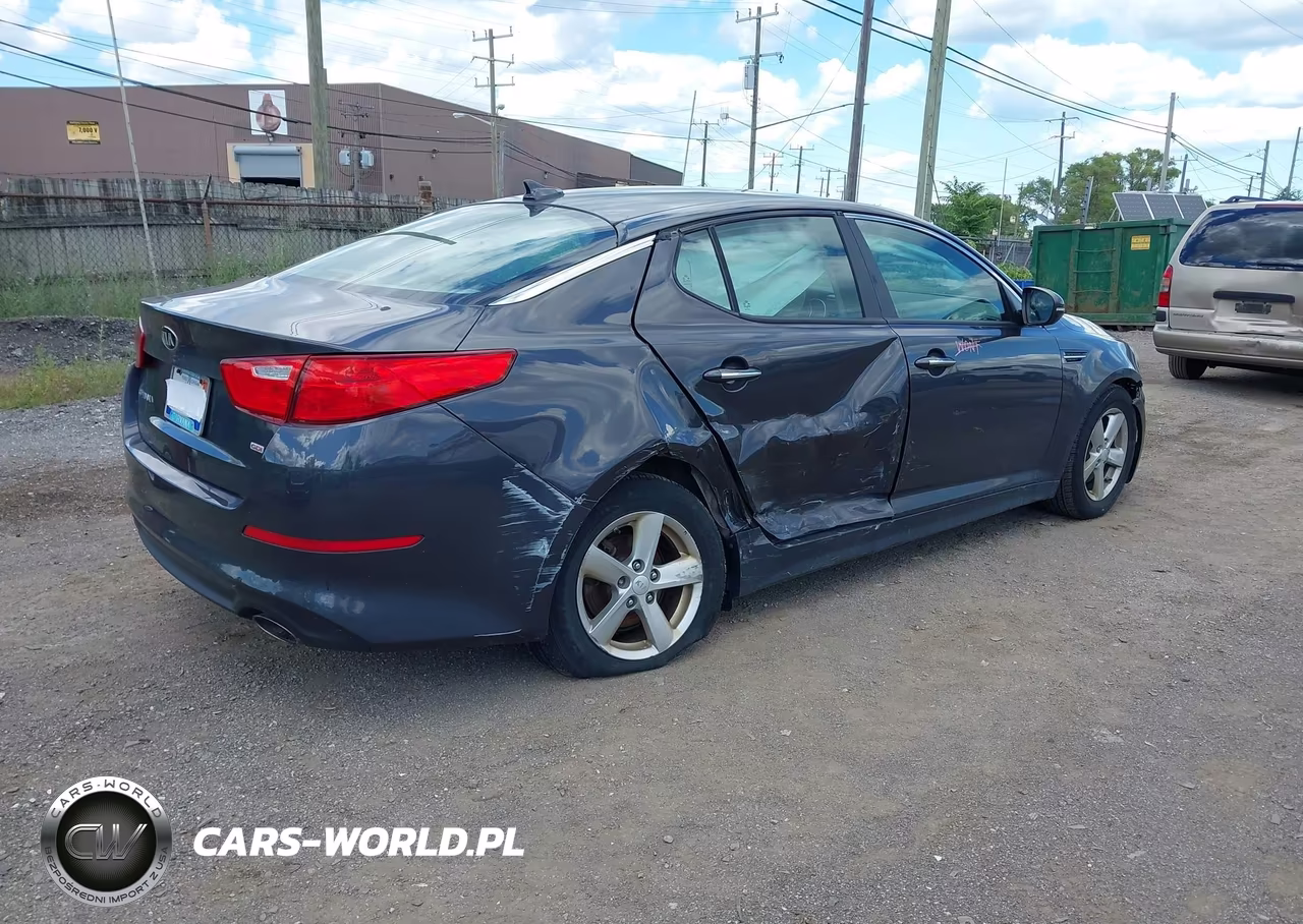 2015 Kia Optima Lx VIN:5XXGM4A70FG436912 - 4