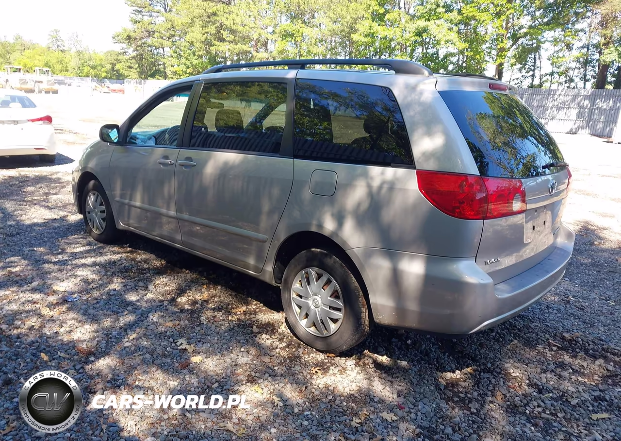 2007 Toyota Sienna Le VIN:5TDZK23C57S061676 - 3
