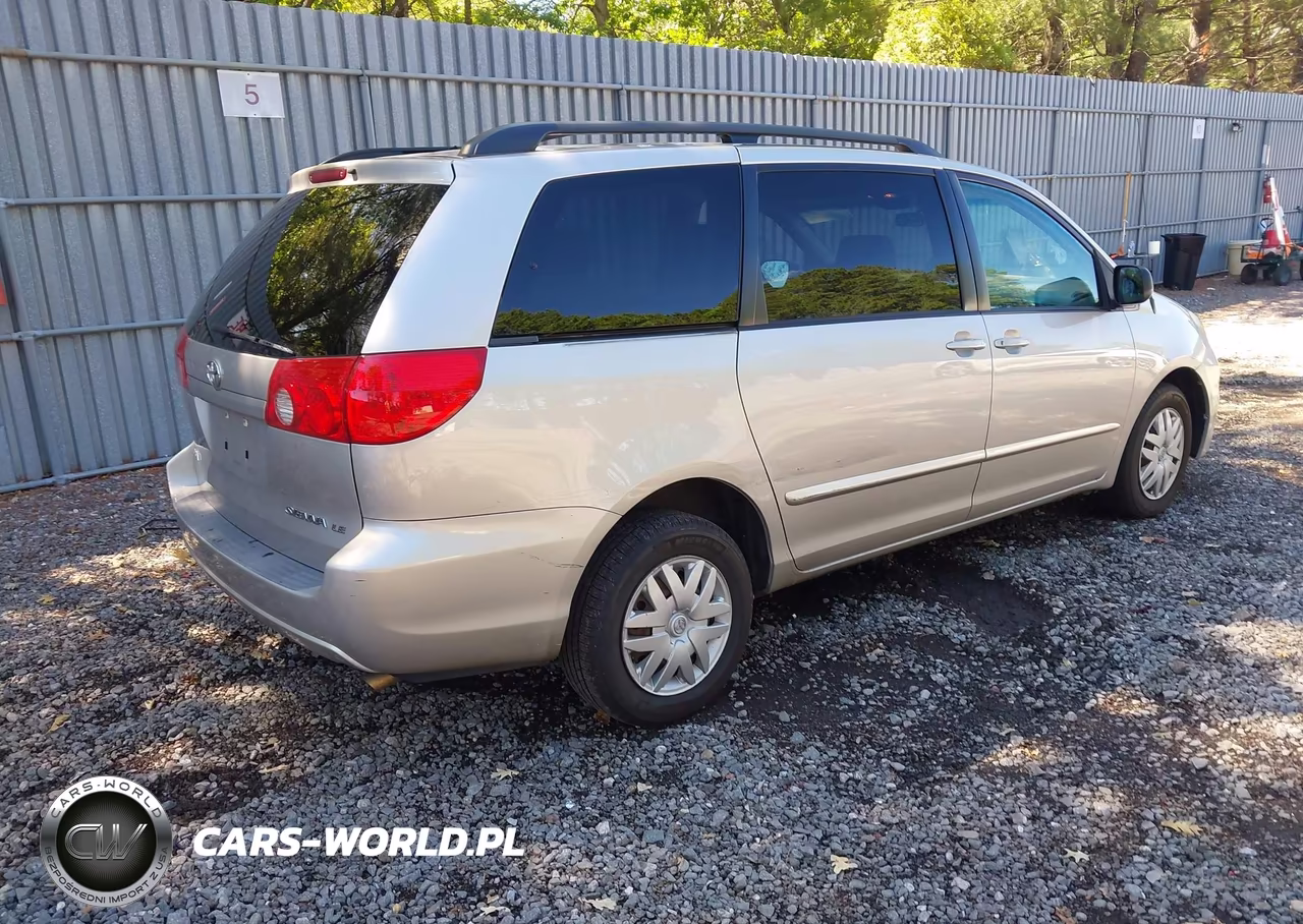2007 Toyota Sienna Le VIN:5TDZK23C57S061676 - 4