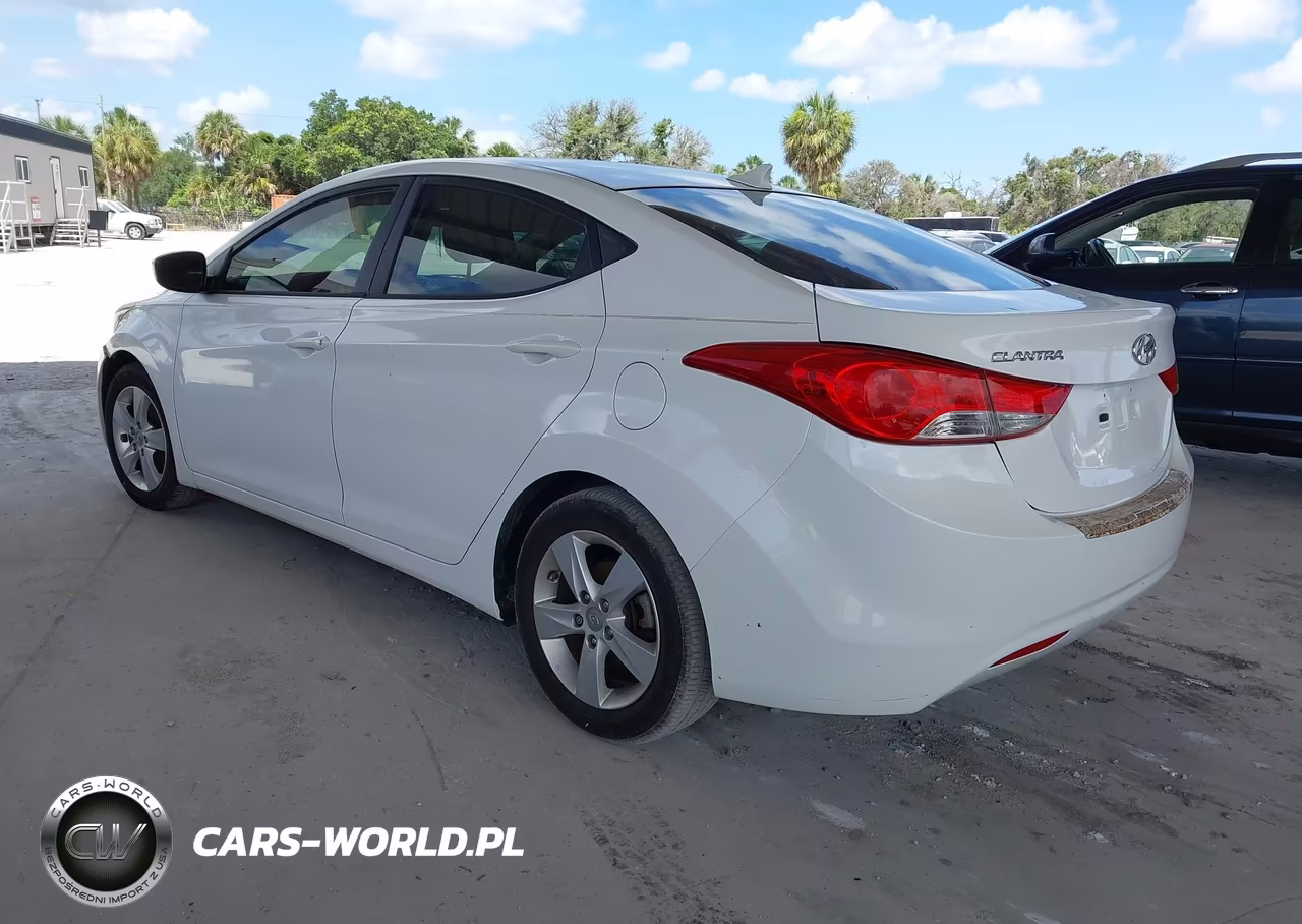 2013 Hyundai Elantra Gls VIN:5NPDH4AE1DH442239 - 3