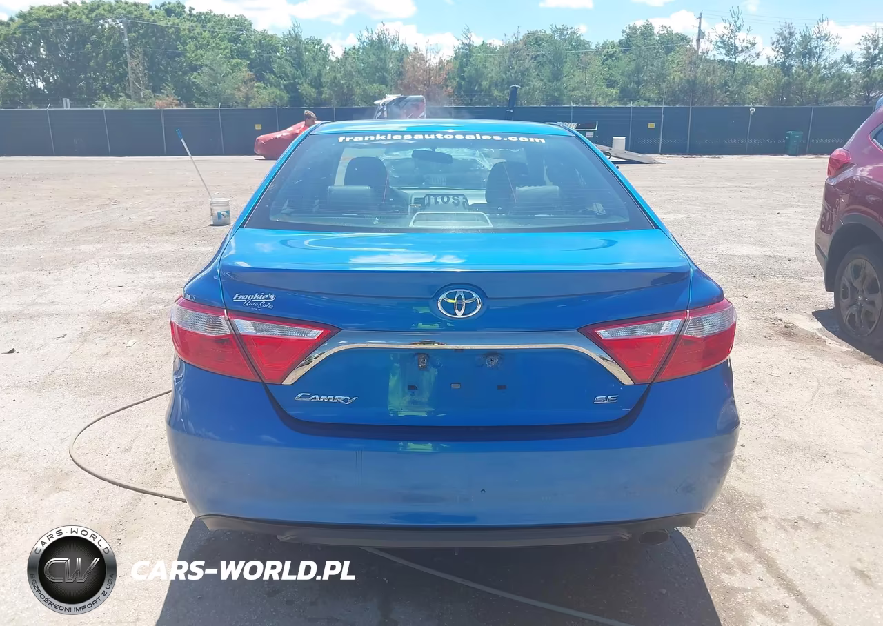 2017 Toyota Camry Se VIN:4T1BF1FK1HU785912 - 16