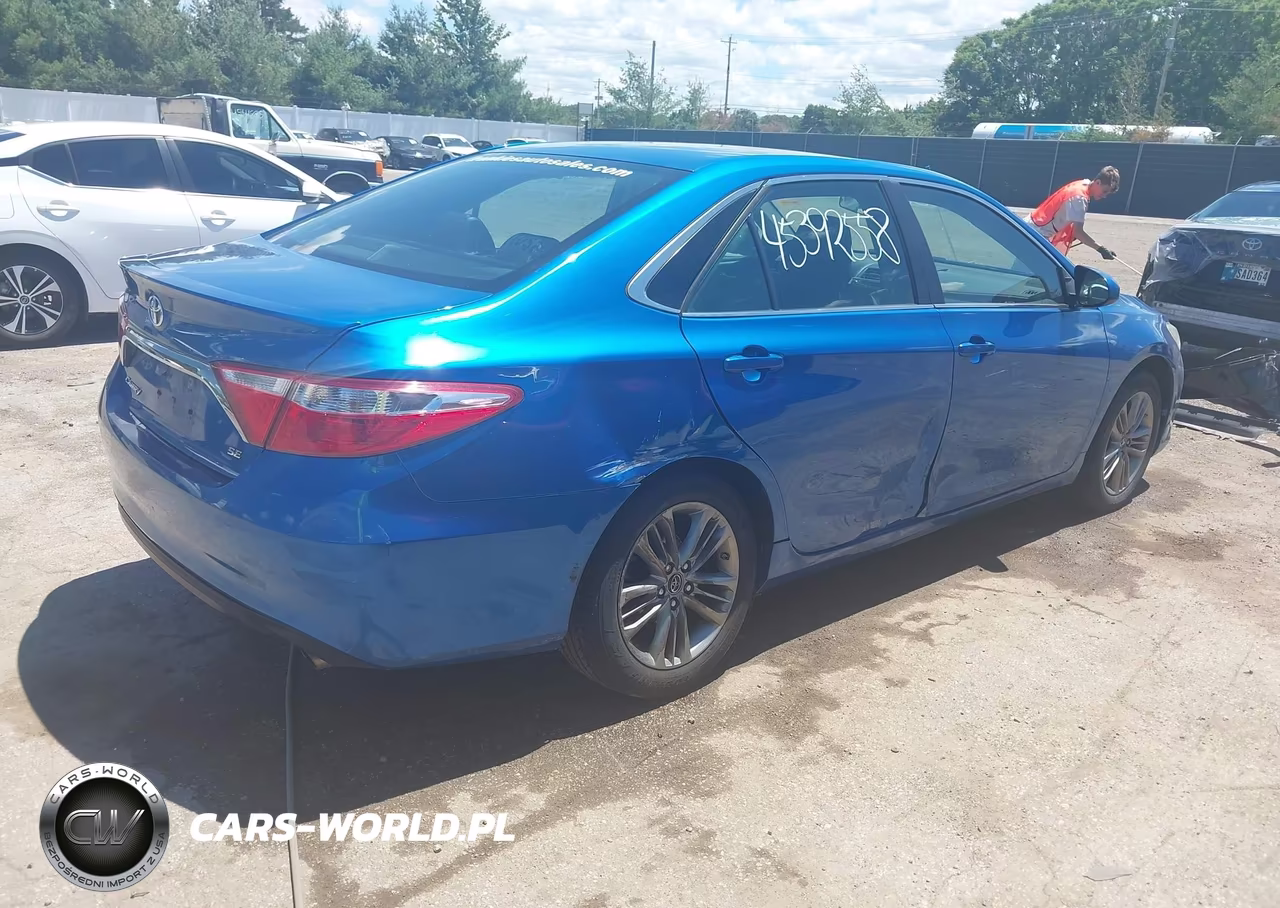 2017 Toyota Camry Se VIN:4T1BF1FK1HU785912 - 4