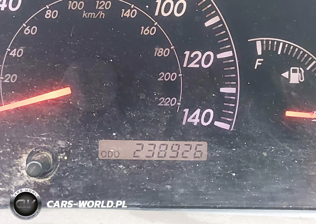 2005 Toyota Camry Le VIN:4T1BE32K85U990725 - 15