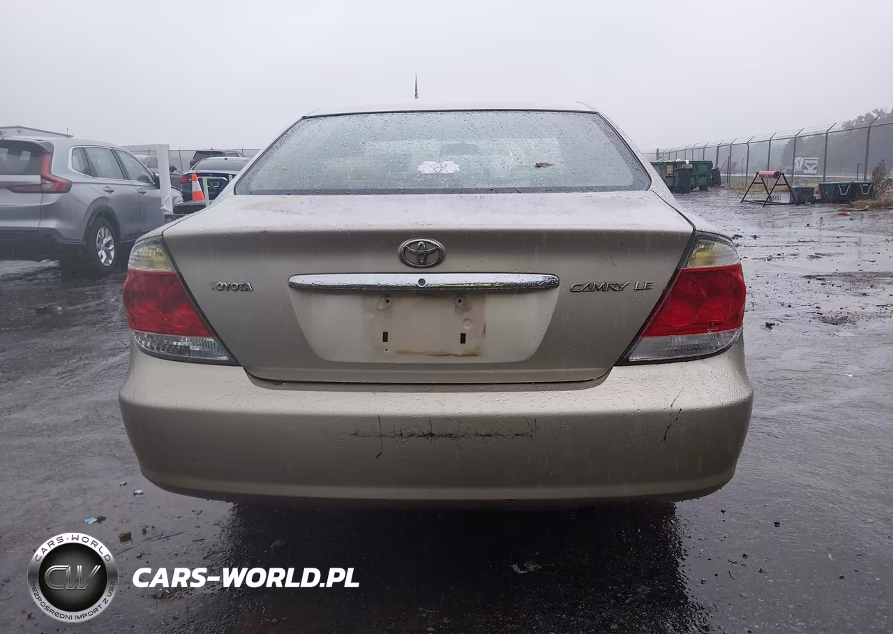 2005 Toyota Camry Le VIN:4T1BE32K85U990725 - 16