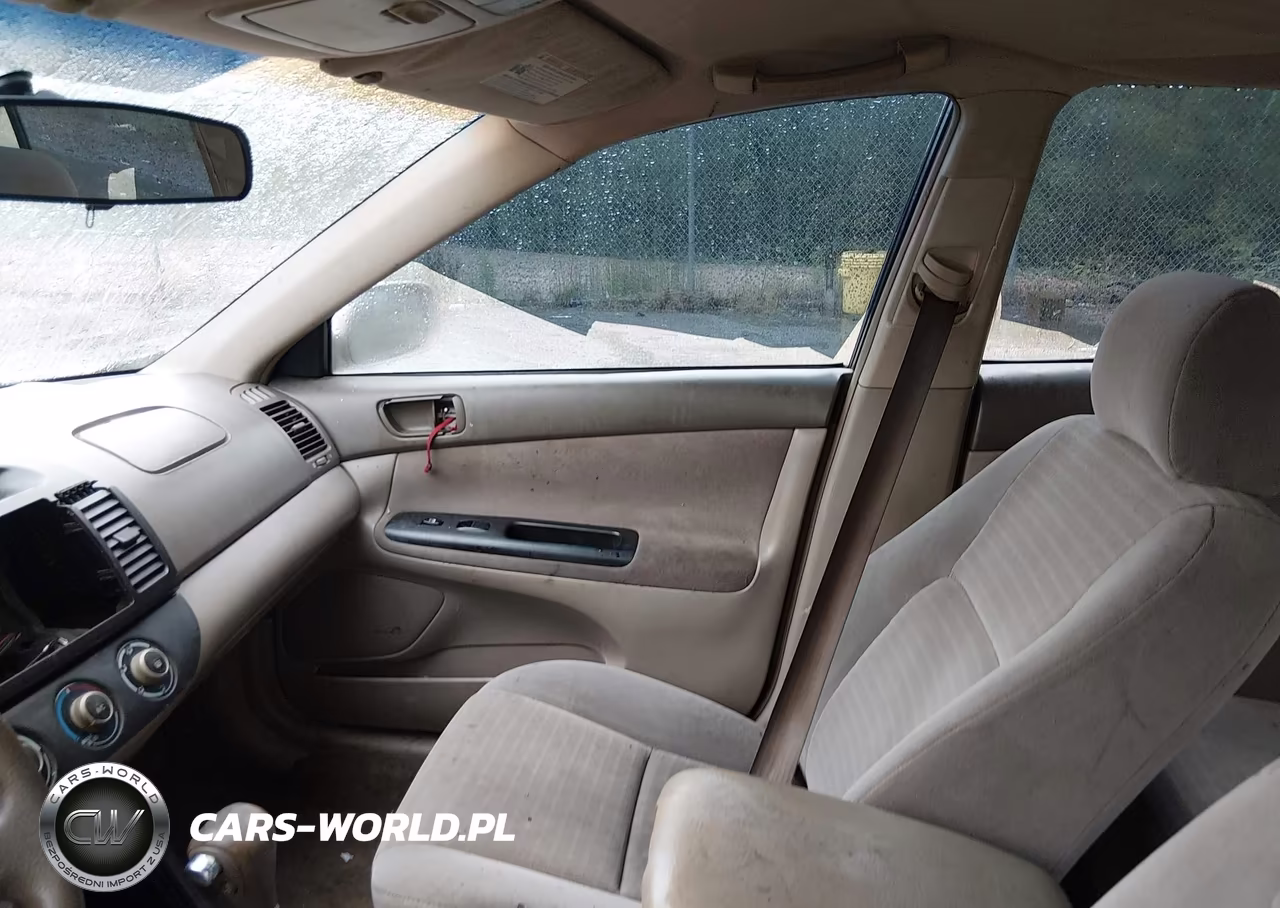 2005 Toyota Camry Le VIN:4T1BE32K85U990725 - 5