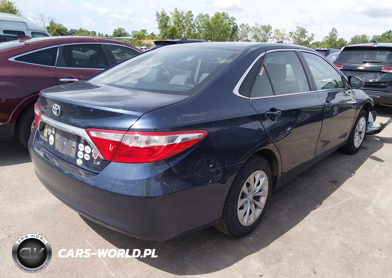 2017 Toyota Camry Le VIN:4T1BF1FK5HU779210 - 4