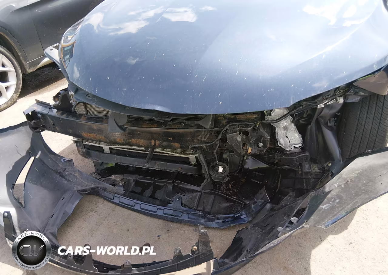 2017 Toyota Camry Le VIN:4T1BF1FK5HU779210 - 6