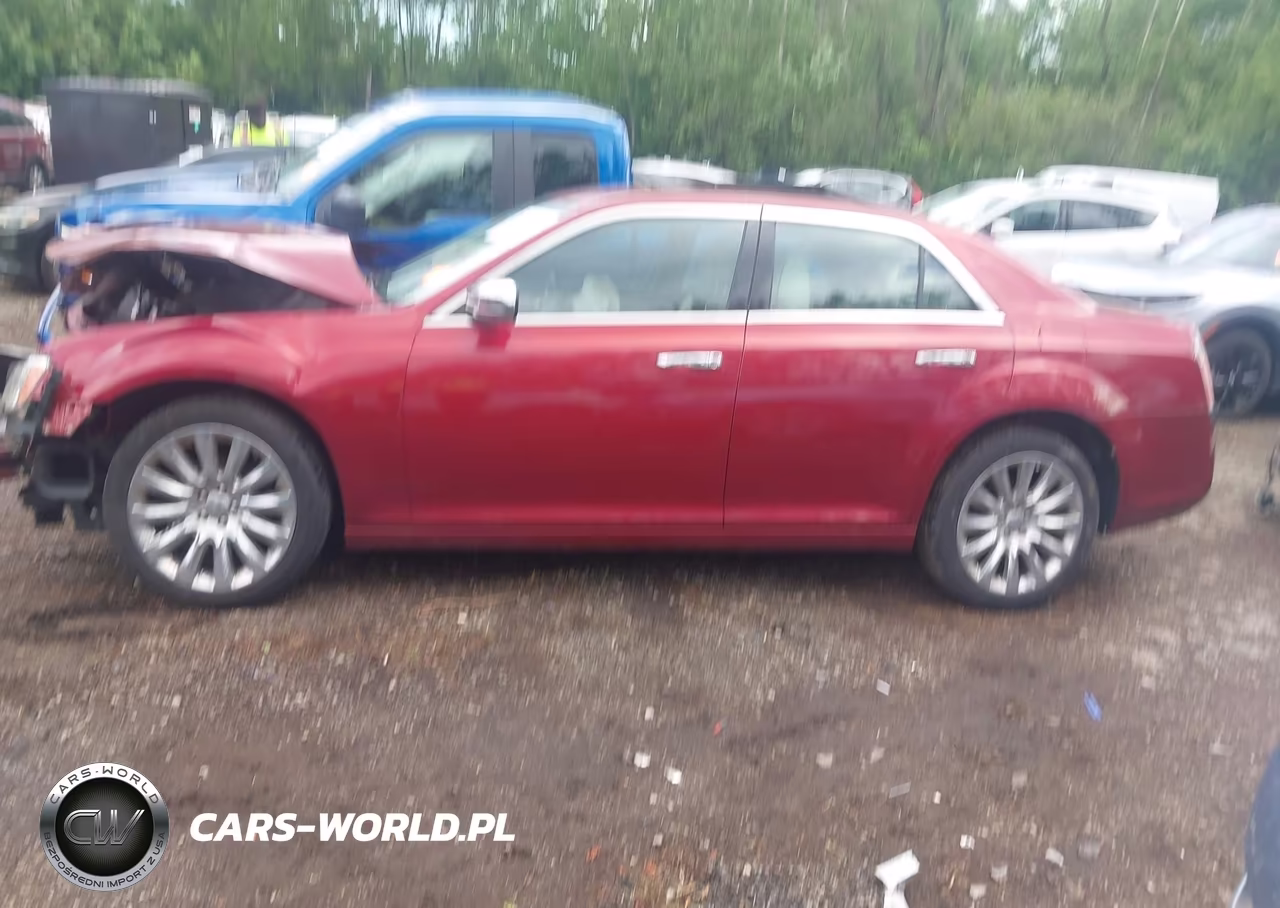 2014 Chrysler 300 Uptown Edition VIN:2C3CCAAG2EH352588 - 15