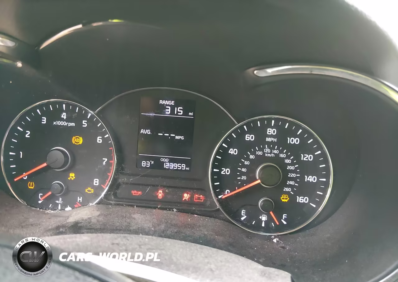 2018 Kia Forte Lx VIN:3KPFK4A73JE205778 - 7