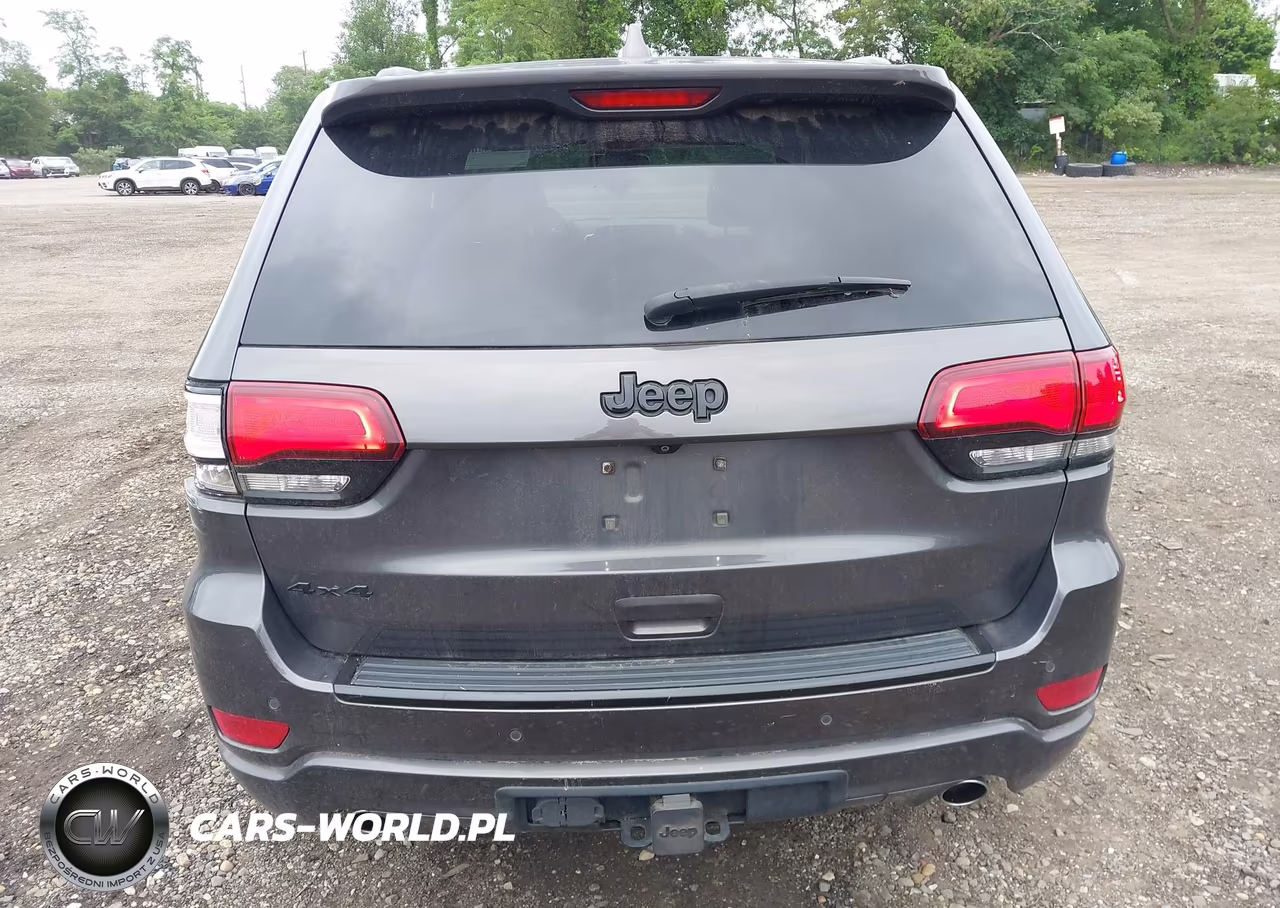2015 Jeep Grand Cherokee Altitude VIN:1C4RJFAG1FC224887 - 16