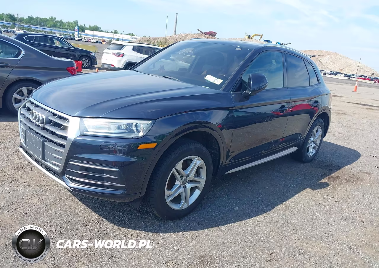 2018 Audi Q5 2.0T Premium-2.0T Tech Premium VIN:WA1ANAFY6J2050667 - 2