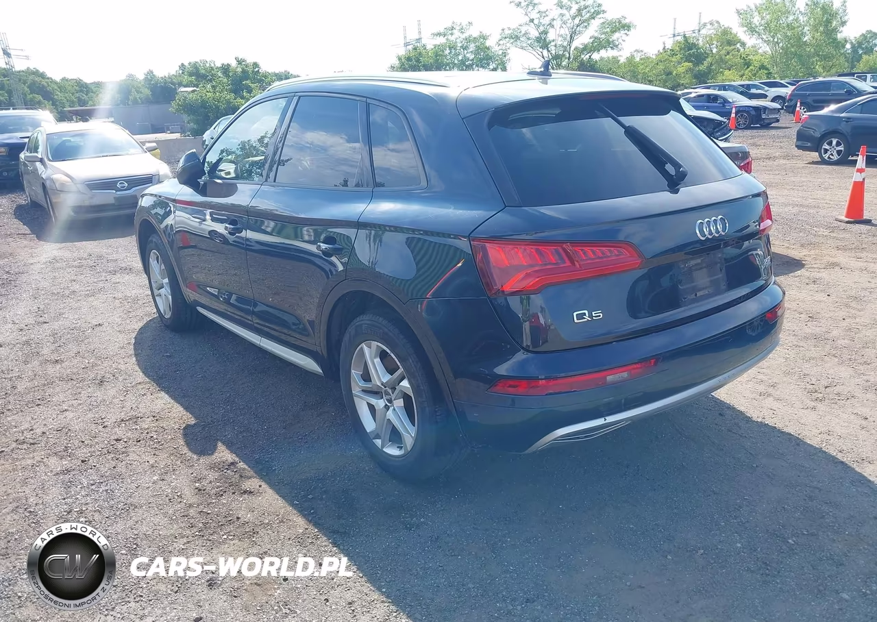 2018 Audi Q5 2.0T Premium-2.0T Tech Premium VIN:WA1ANAFY6J2050667 - 3