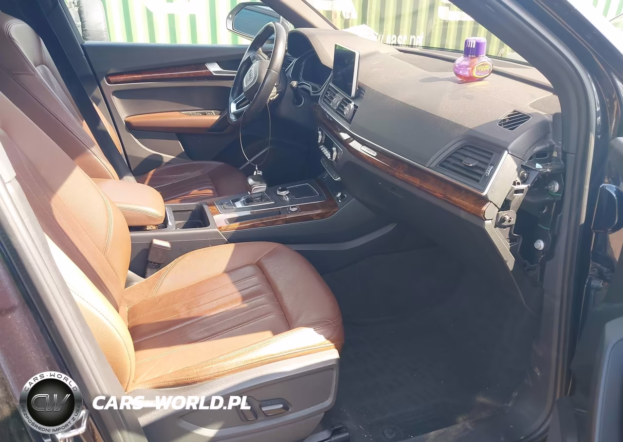 2018 Audi Q5 2.0T Premium-2.0T Tech Premium VIN:WA1ANAFY6J2050667 - 5