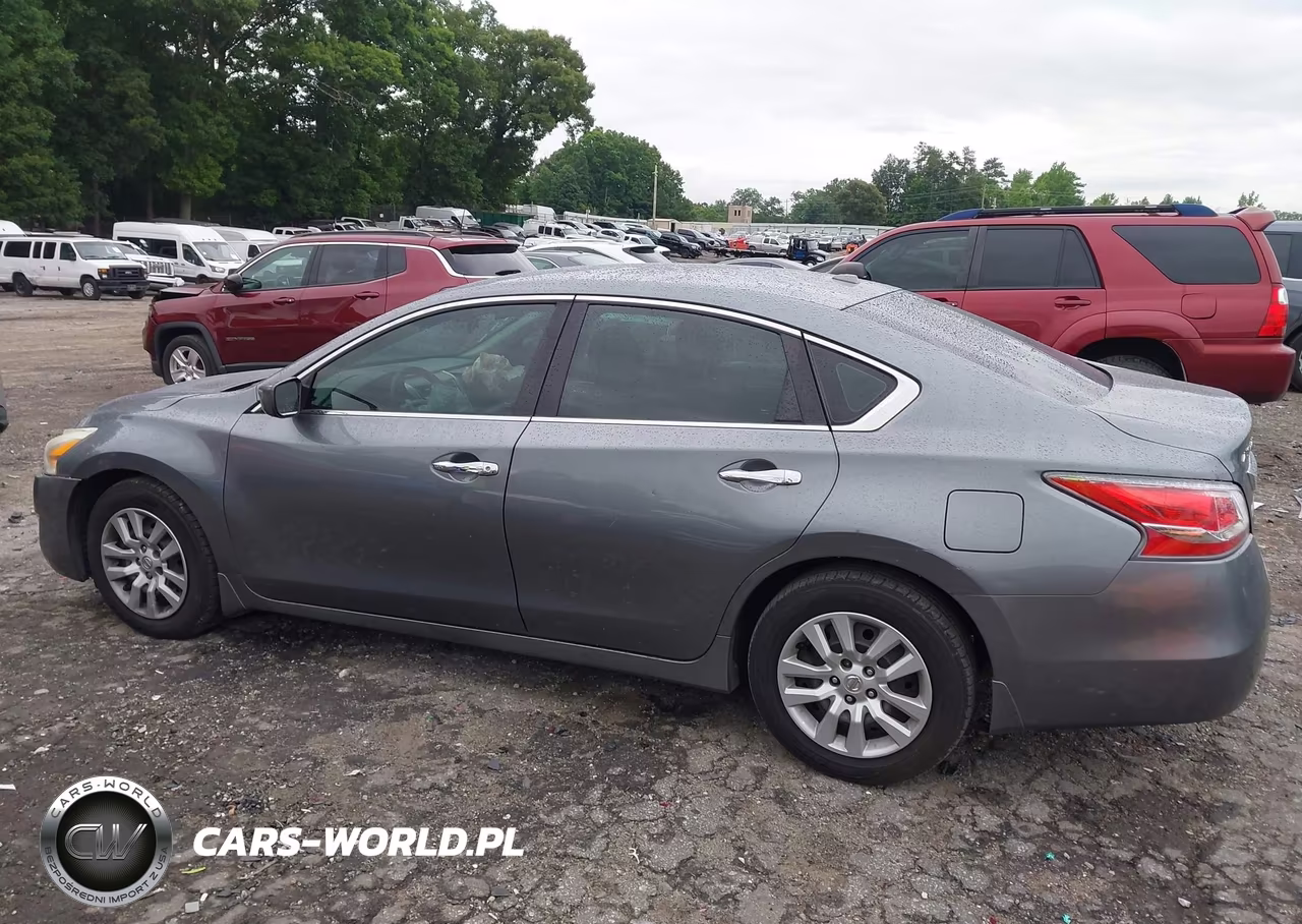 2015 Nissan Altima 2.5 S VIN:1N4AL3AP6FC142441 - 14