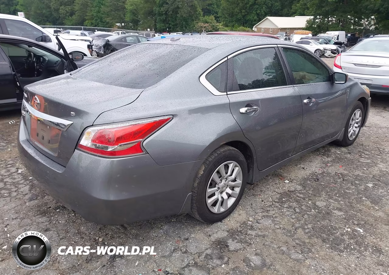 2015 Nissan Altima 2.5 S VIN:1N4AL3AP6FC142441 - 4
