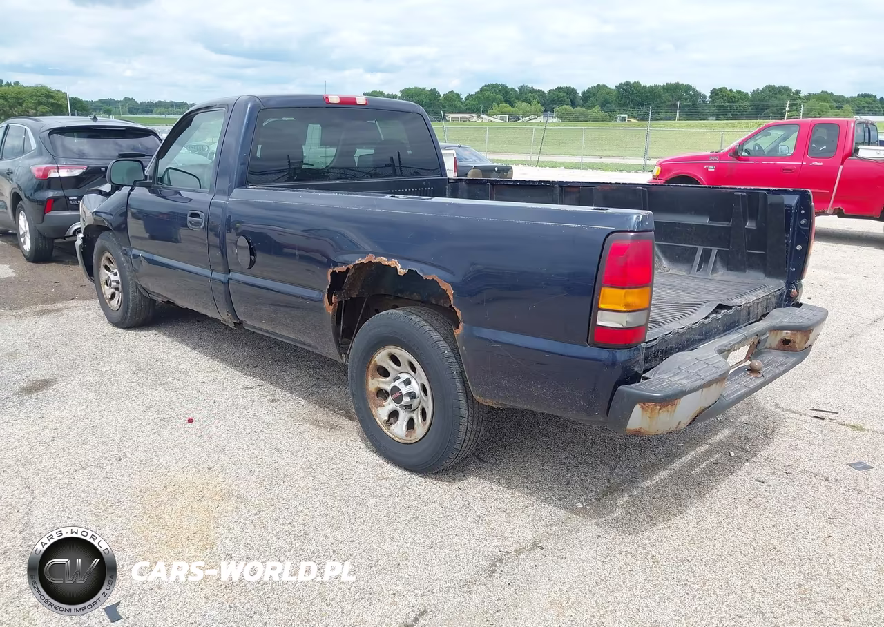 2005 GMC Sierra 1500 Work Truck VIN:1GTEC14X35Z203901 - 3