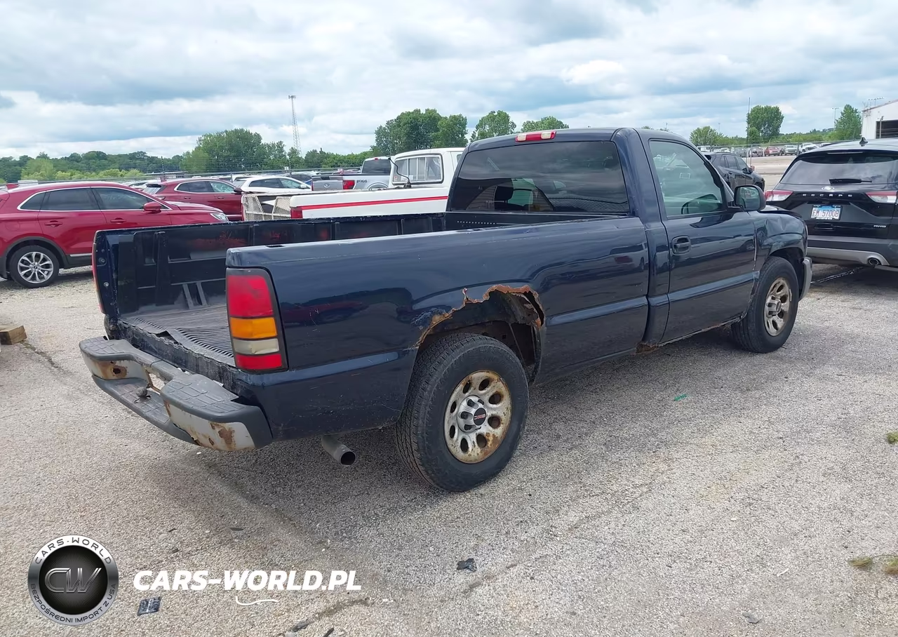 2005 GMC Sierra 1500 Work Truck VIN:1GTEC14X35Z203901 - 4