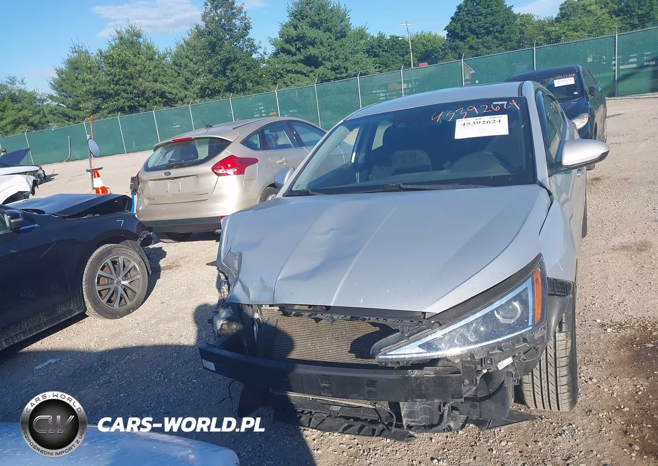 2019 Hyundai Elantra Sel VIN:5NPD84LF6KH428095 - 13