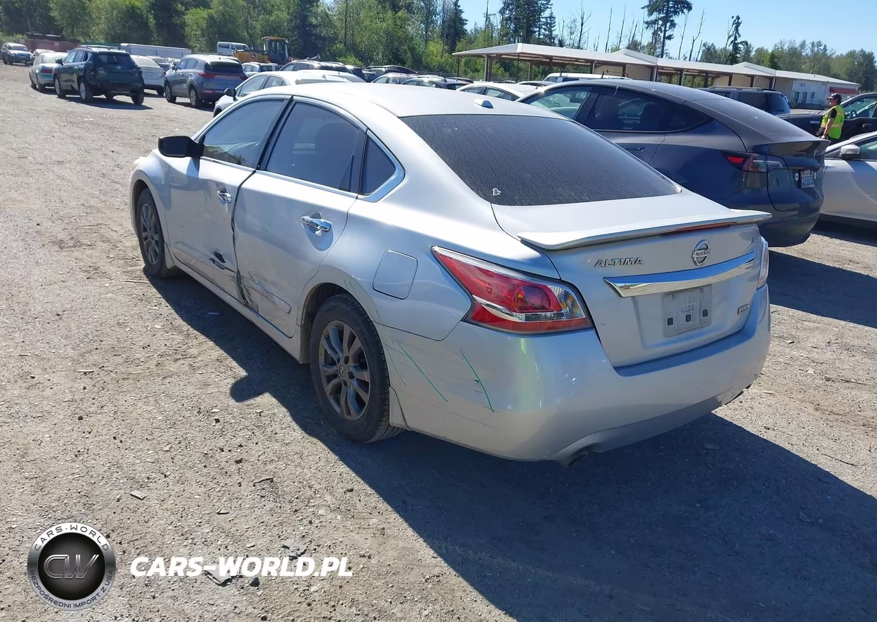 2015 Nissan Altima 2.5 S VIN:1N4AL3AP5FC574065 - 3
