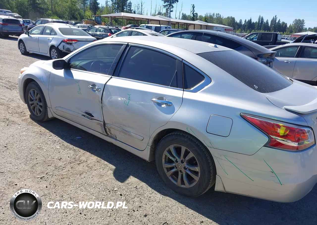 2015 Nissan Altima 2.5 S VIN:1N4AL3AP5FC574065 - 6