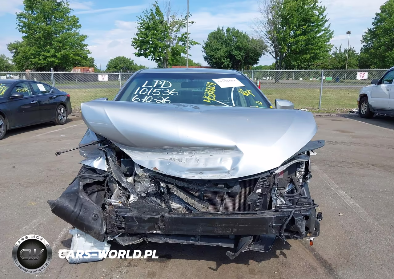2017 Toyota Camry Le VIN:4T1BF1FK3HU414671 - 12