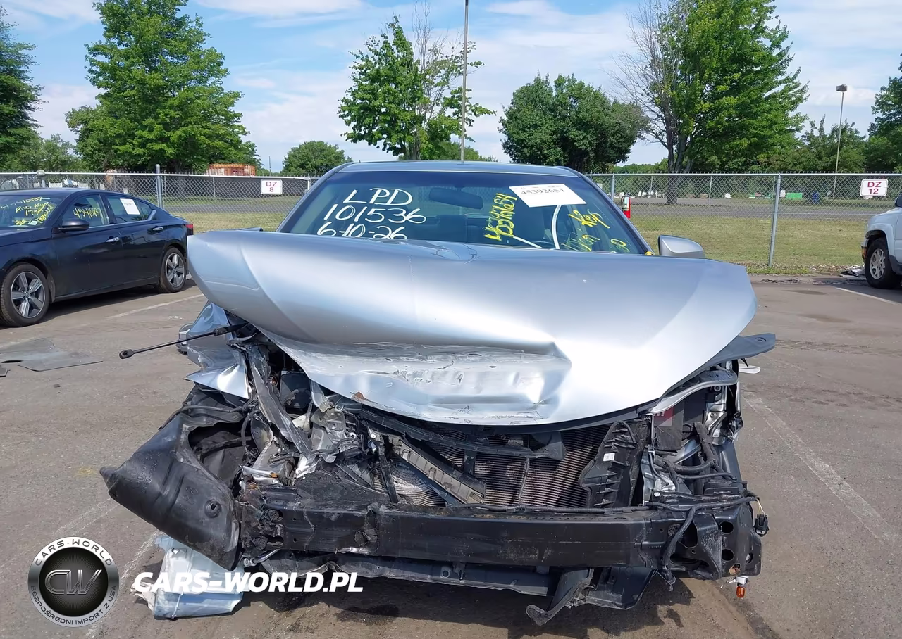 2017 Toyota Camry Le VIN:4T1BF1FK3HU414671 - 6