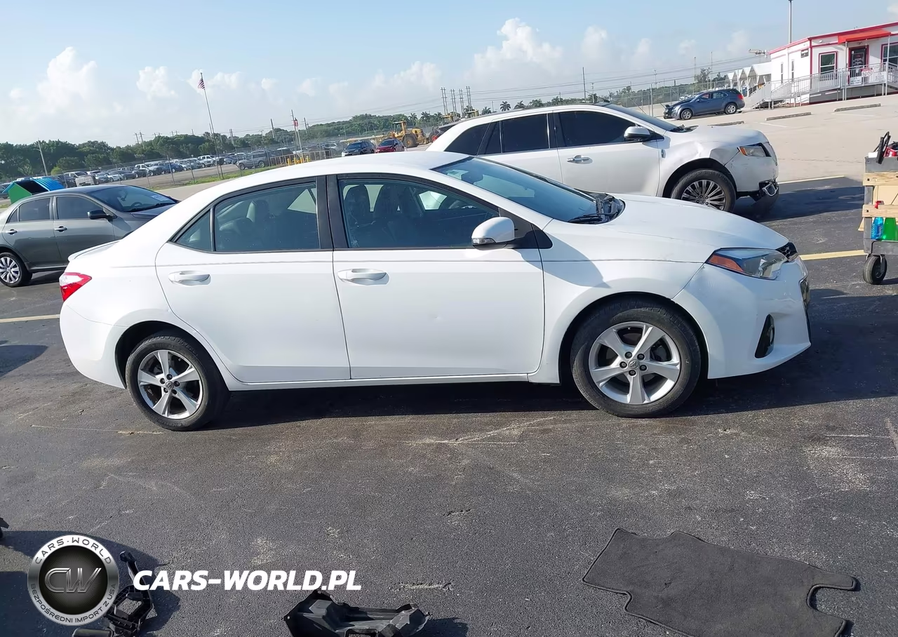 2016 Toyota Corolla S Plus VIN:5YFBURHE0GP533578 - 13