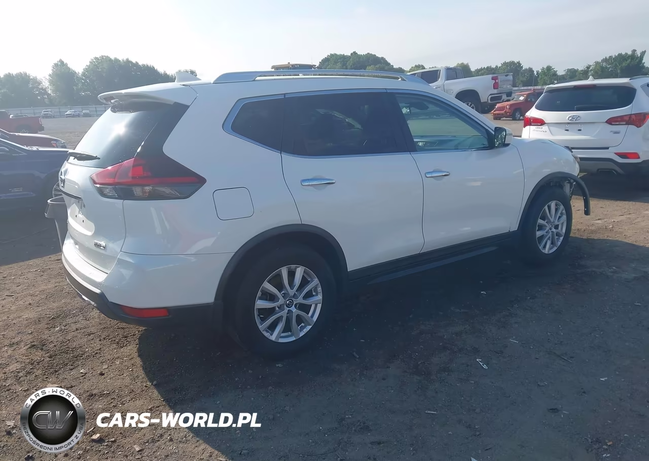 2019 Nissan Rogue S VIN:KNMAT2MT3KP558270 - 4
