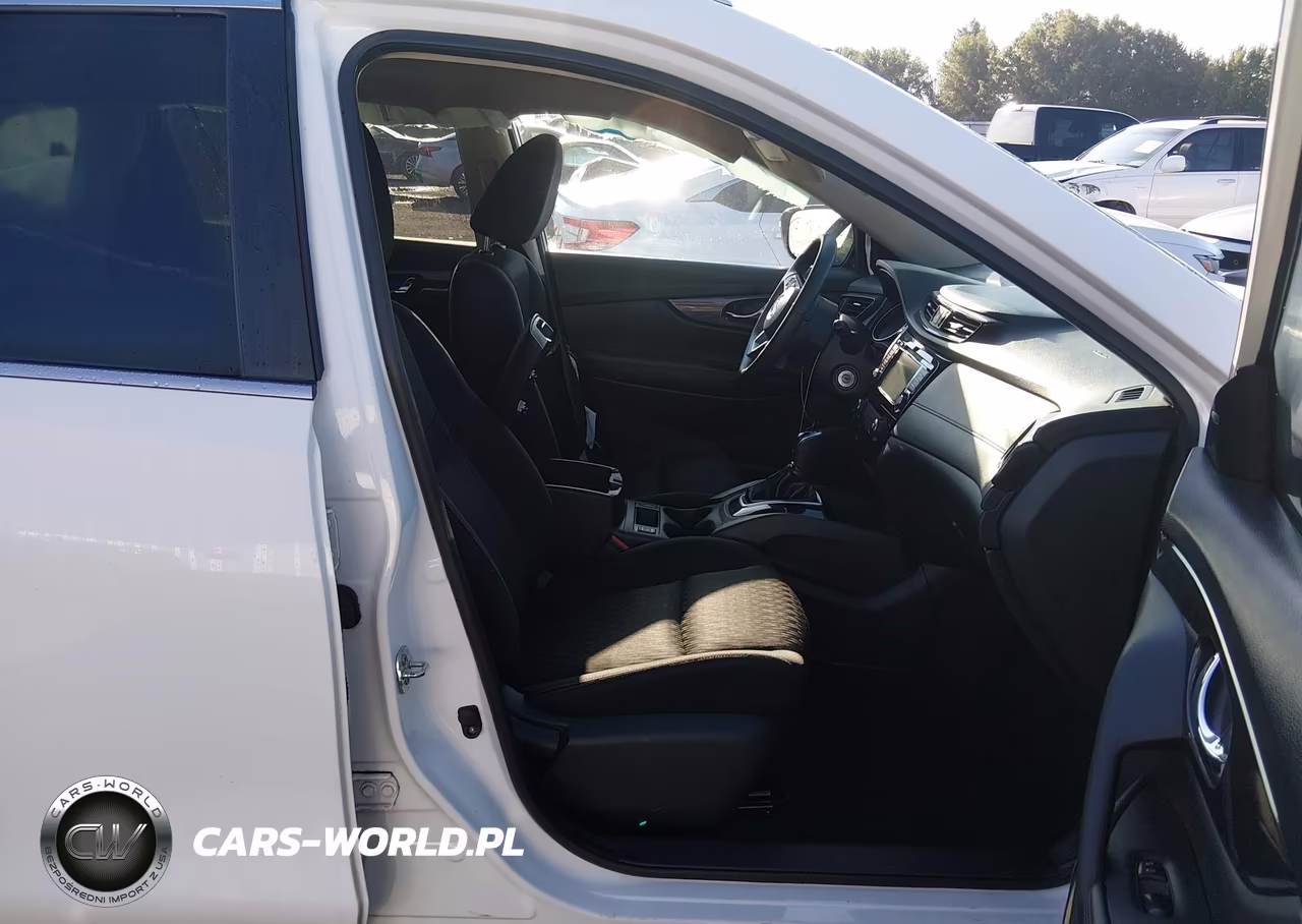 2019 Nissan Rogue S VIN:KNMAT2MT3KP558270 - 5
