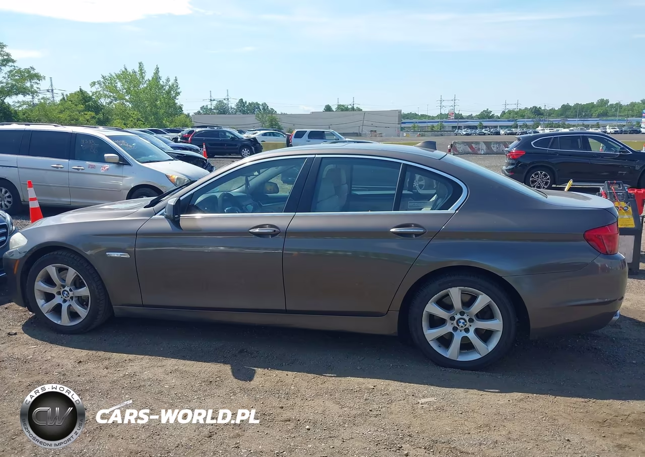 2013 BMW 550I xDrive VIN:WBAFU9C59DDY71436 - 14