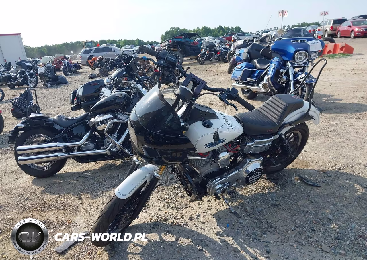 2005 Harley-Davidson Fxdci VIN:1HD1GVW135K328357 - 2