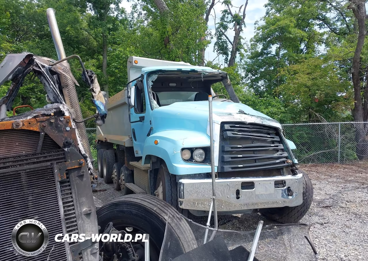 2017 Freightliner 114Sd VIN:3ALSG3DV0HDJD5767 - 17