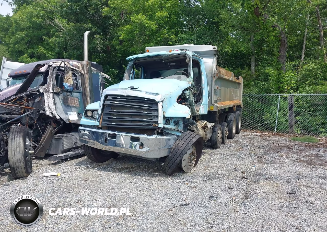 2017 Freightliner 114Sd VIN:3ALSG3DV0HDJD5767 - 2