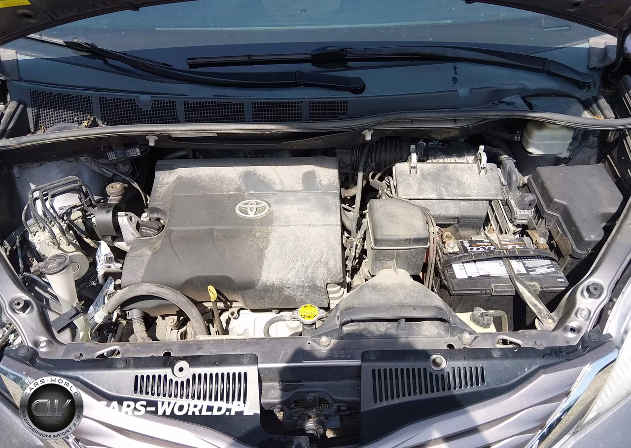 2015 Toyota Sienna Le 8 Passenger VIN:5TDKK3DC4FS582778 - 10