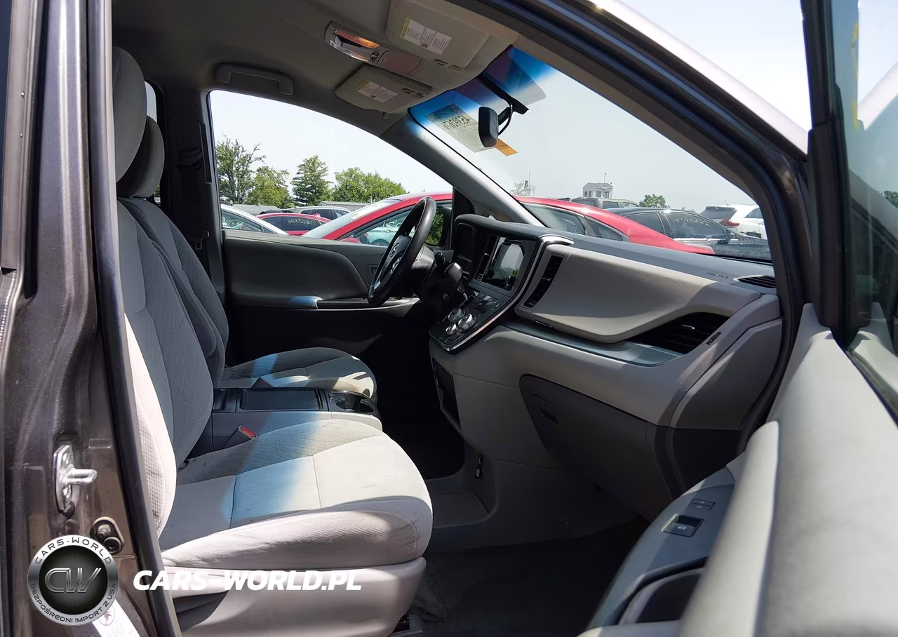 2015 Toyota Sienna Le 8 Passenger VIN:5TDKK3DC4FS582778 - 5