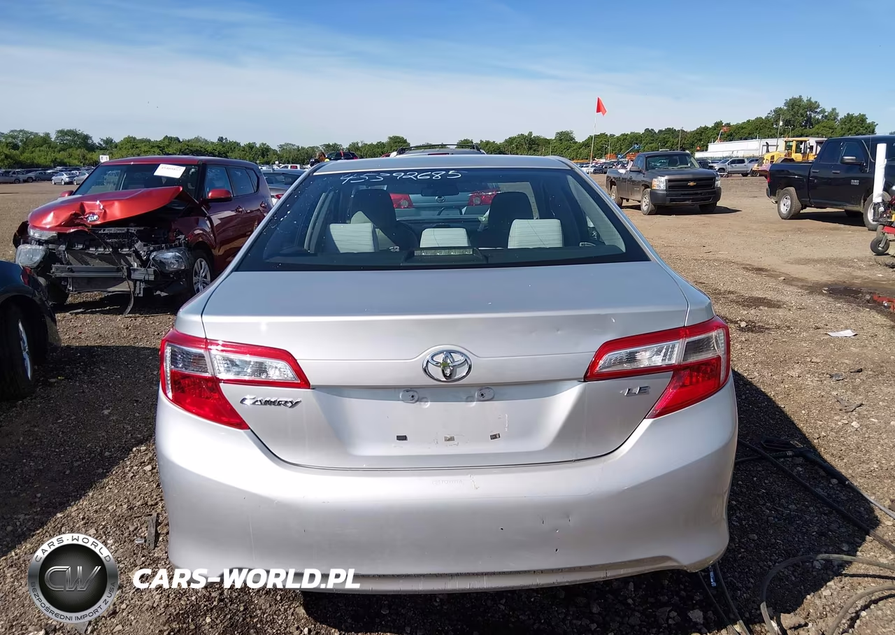 2012 Toyota Camry Le VIN:4T1BF1FK5CU131035 - 16