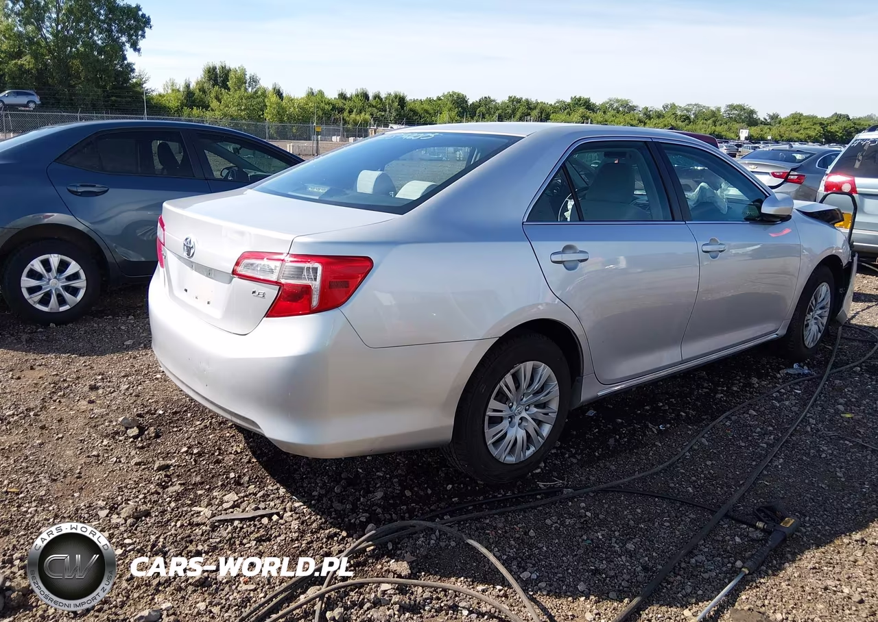 2012 Toyota Camry Le VIN:4T1BF1FK5CU131035 - 4