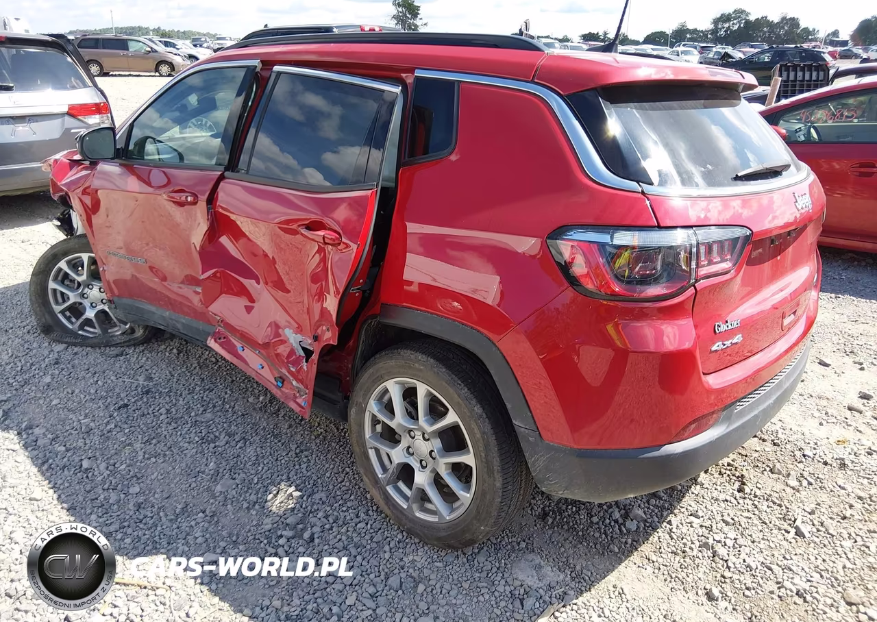 2023 Jeep Compass Latitude Lux Fwd VIN:3C4NJDFN8PT508226 - 3